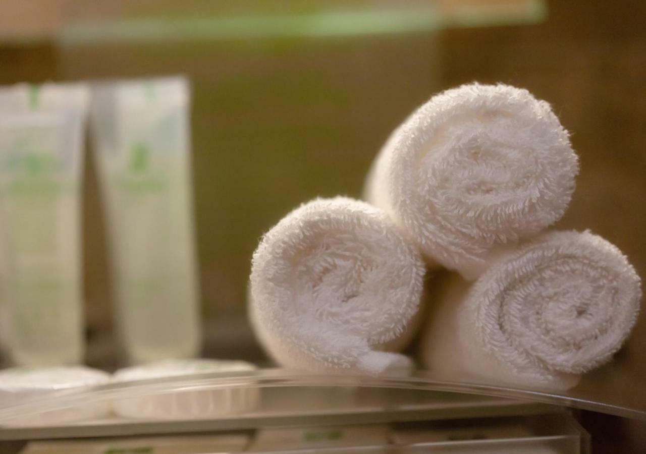 מכה Holiday Suites Al Azizia מראה חיצוני תמונה Cotton towels